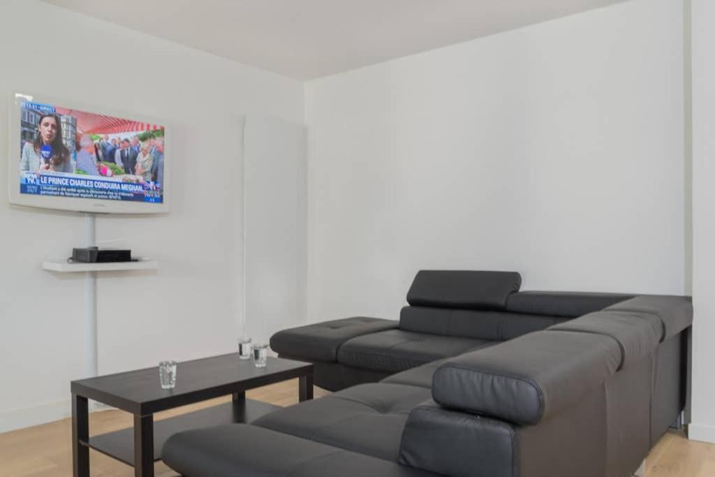 Lovely Apartment Close To A Big Shopping Mall Serris Exteriör bild